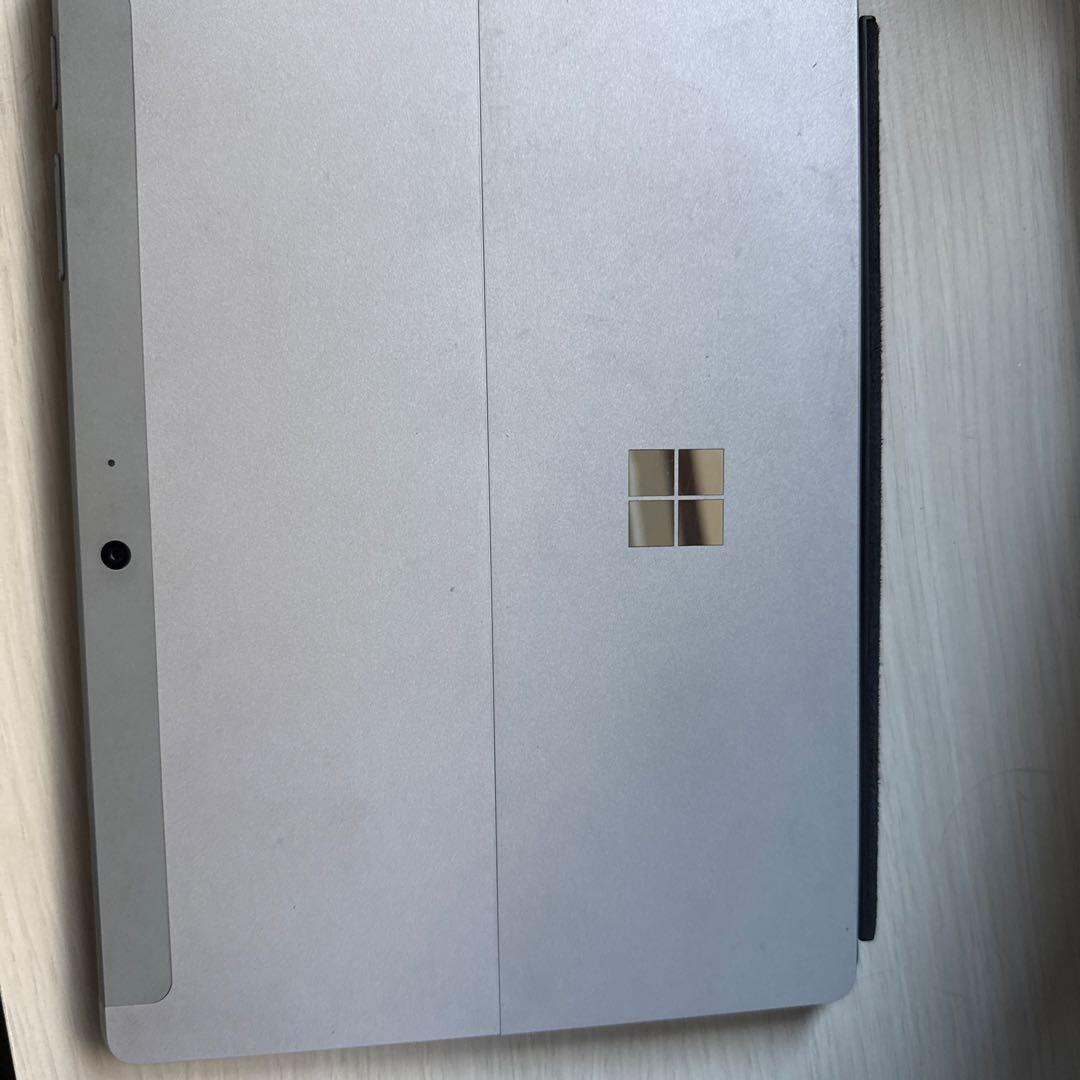 Microsoft Surface go2またはgo3