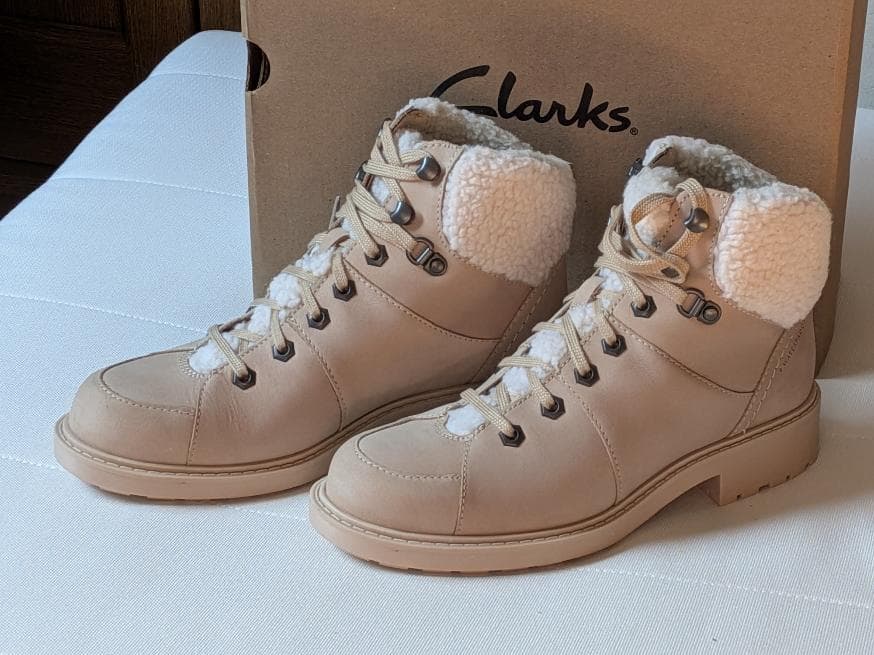 新品Clarksレースアップブーツ Orinoco2Hikeウォータープルーフ