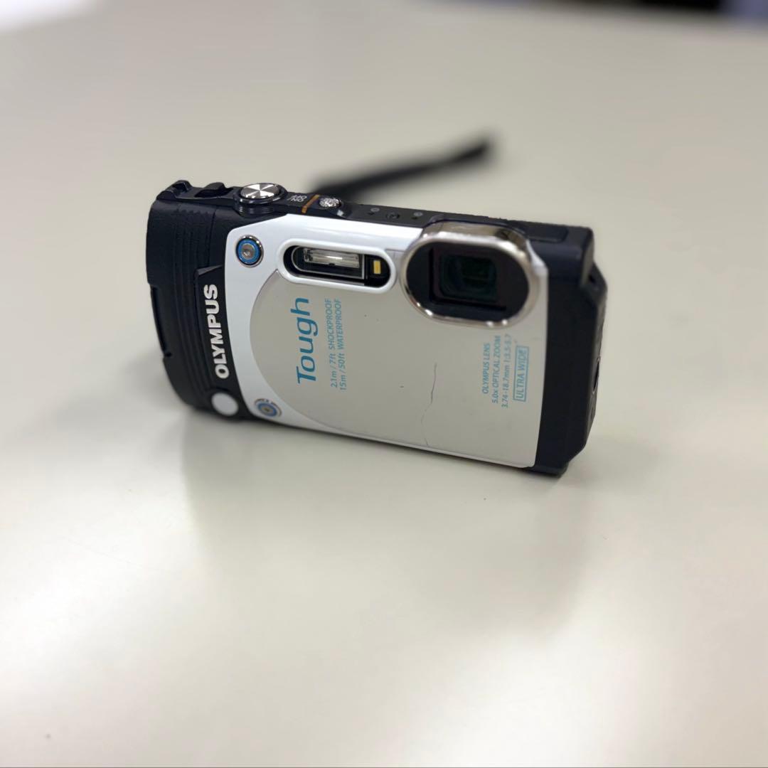 OLYMPUS オリンパス TG TG-870 WHITE