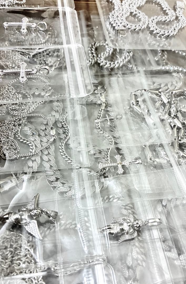 極美品アヴァランチ正規品エンジェルペンダントMサイズ 925 AVLANCHE