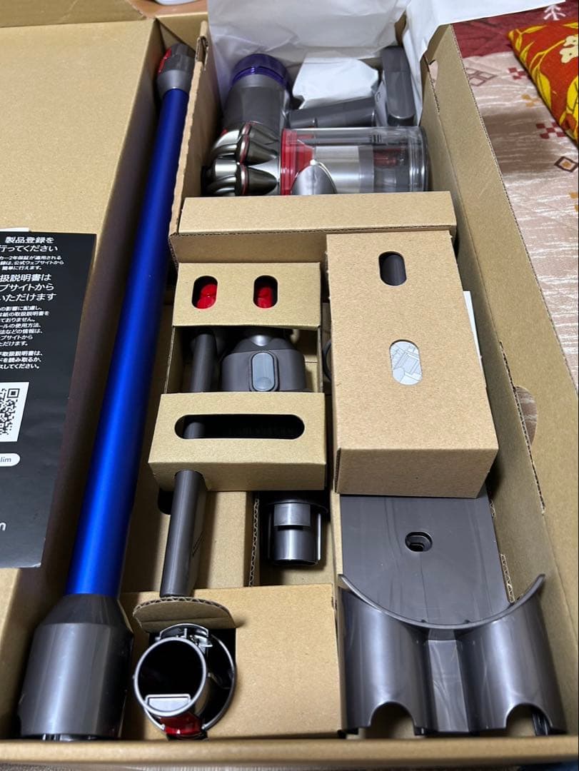 Dyson V8 Slim Fluffy 本体　un3481