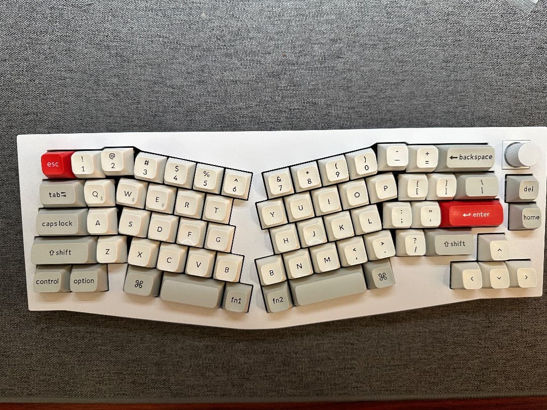 Keychron Q8 Pro シェルホワイト 赤軸