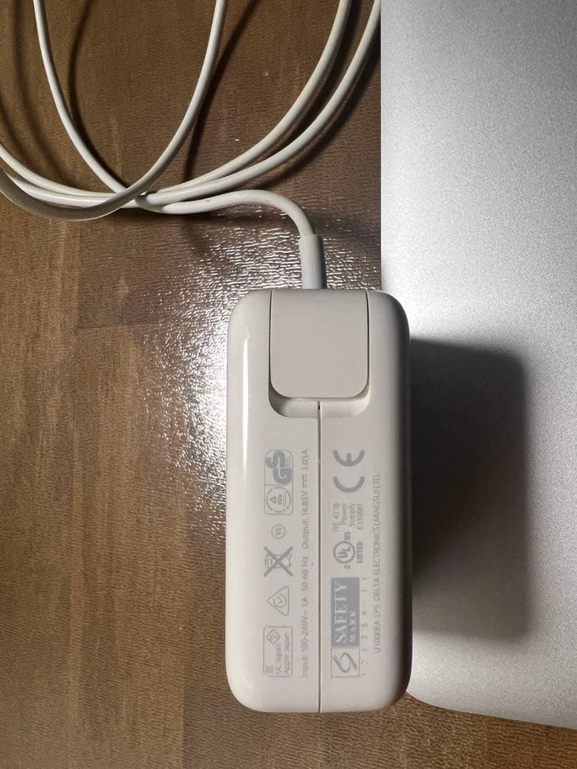 MacBook Air 13インチ　2017年モデル　ワンオーナー　修理歴なし