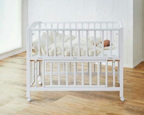 新品　カトージ　ベビーベッド　折りたたみ　ホワイト　70*120