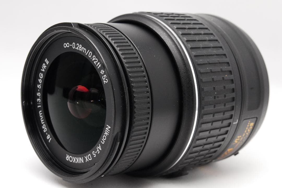 Nikon D5500 S数新品級 デジタル一眼レフ 18-55mmレンズ付き