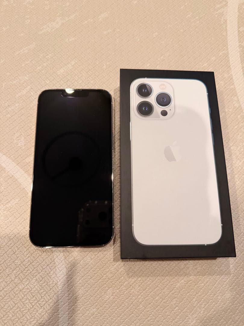 【Daffa Taufik 】iPhone 13 Pro本体　512GB