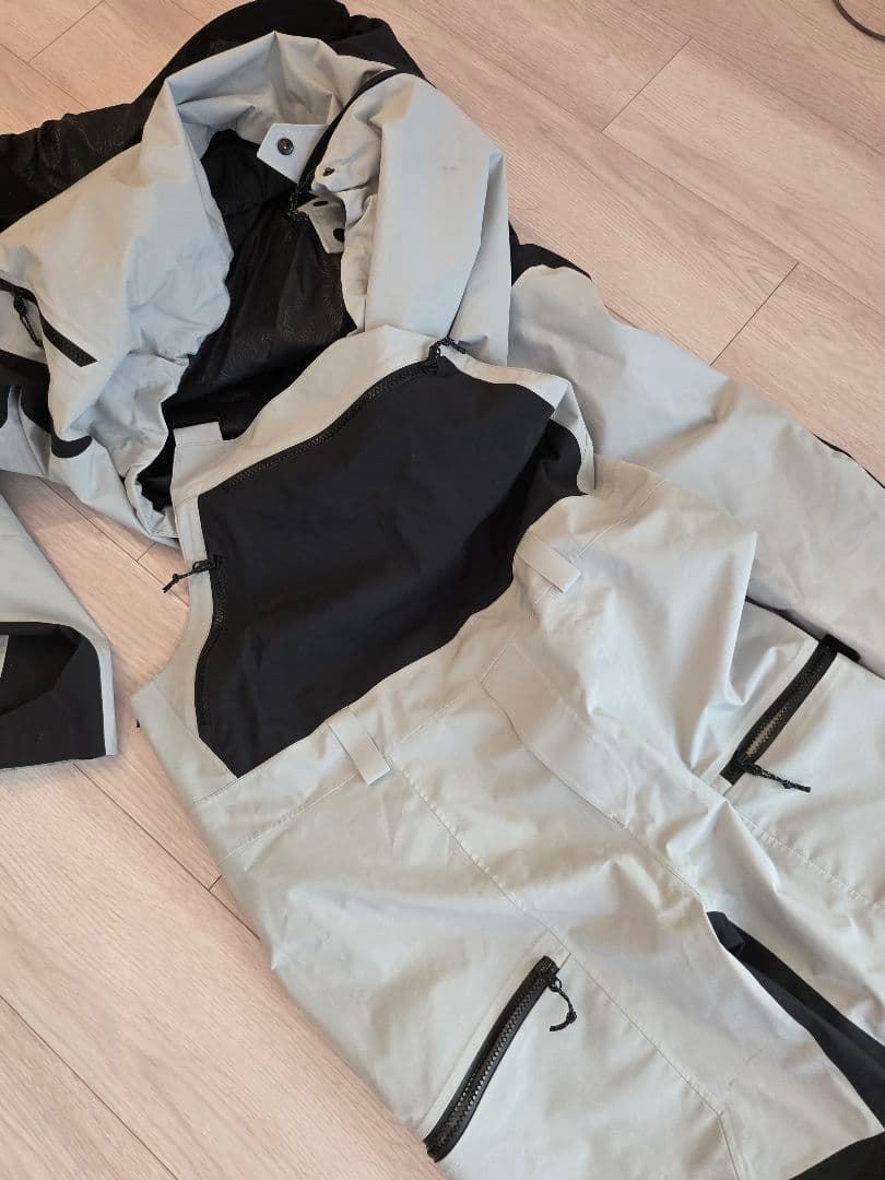 JONES スノーボード　24-25 ウエア上下セット