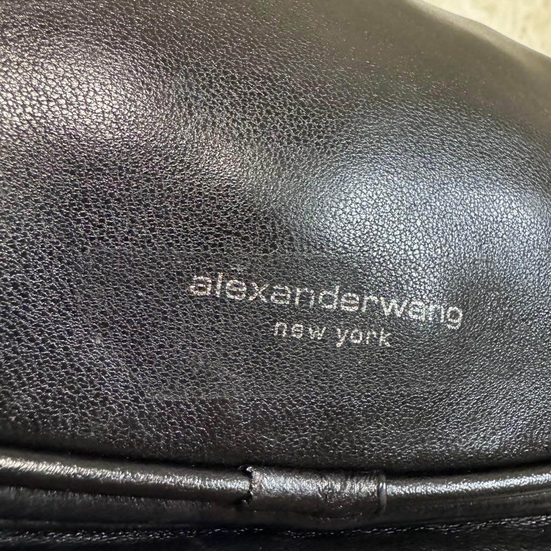 ALEXANDER WANG ボディバッグ レザー　ブラック