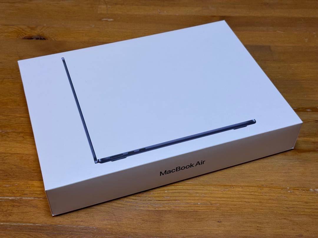 美品　MacBook Air M2 8GB 256GB ミッドナイト