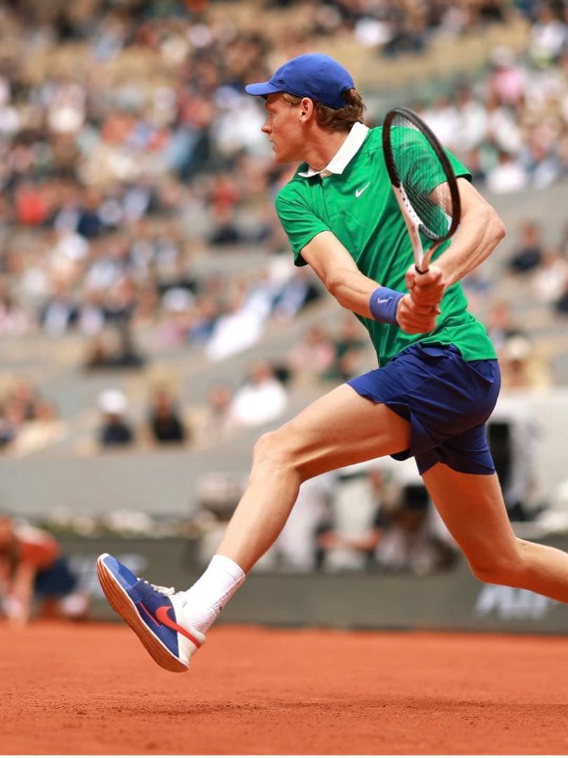 ナイキ　テニスシューズ　25.5cm シナー着用モデル