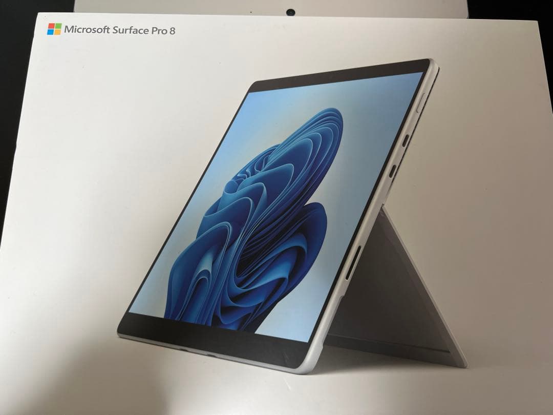 【美品】Microsoft Surface Pro 8 本体