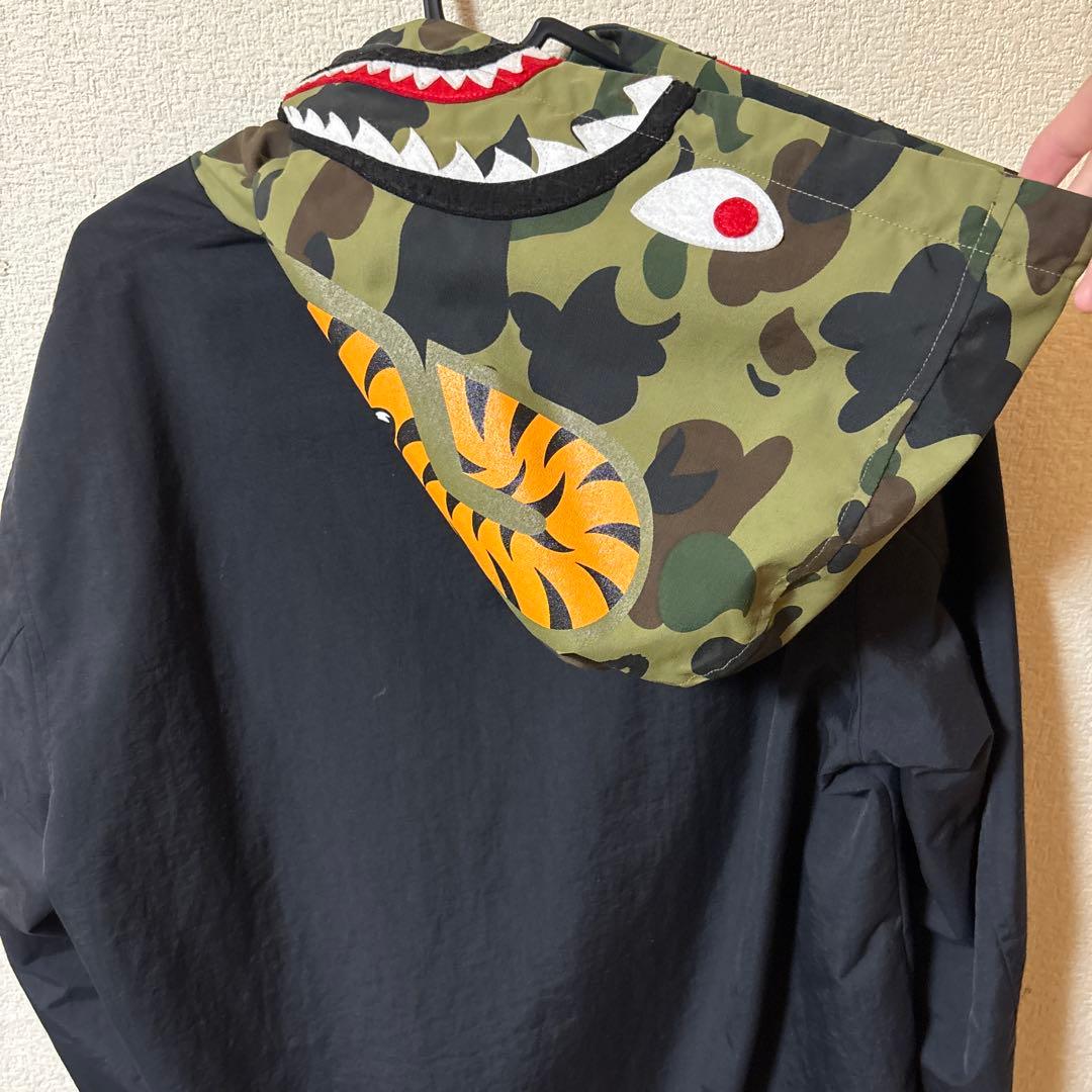 エイプ　ナイロンジャケット