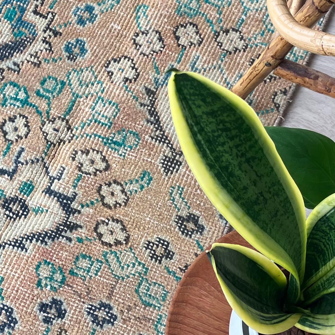 厚みウール　くすみベージュ　グリーン　ロング　ランナー　トルコヴィンテージラグ