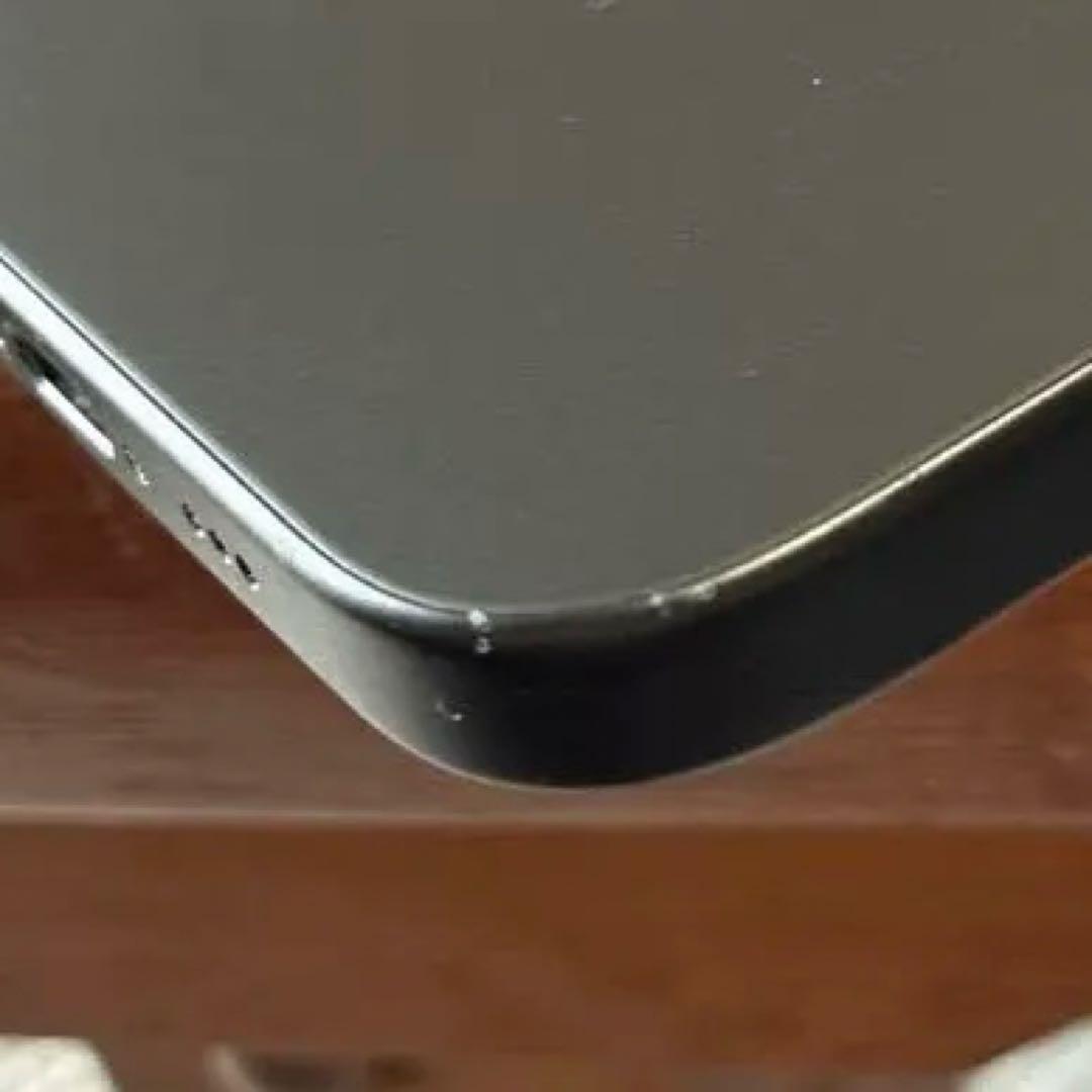 Apple iPhone 15 ブラック 本体　SIMフリー