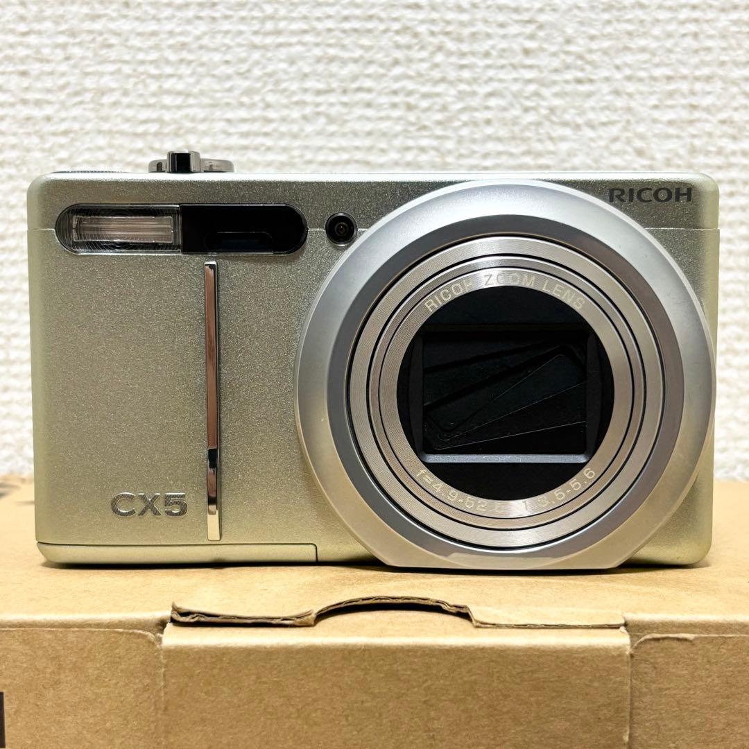 RICOH CX5 コンパクトデジタルカメラ シルバー 動作確認済み・ほぼ未使用