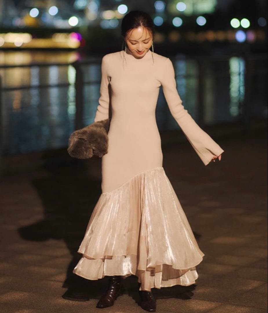 【最終値下げ】anuans ホリデー　ドッキングニットワンピース