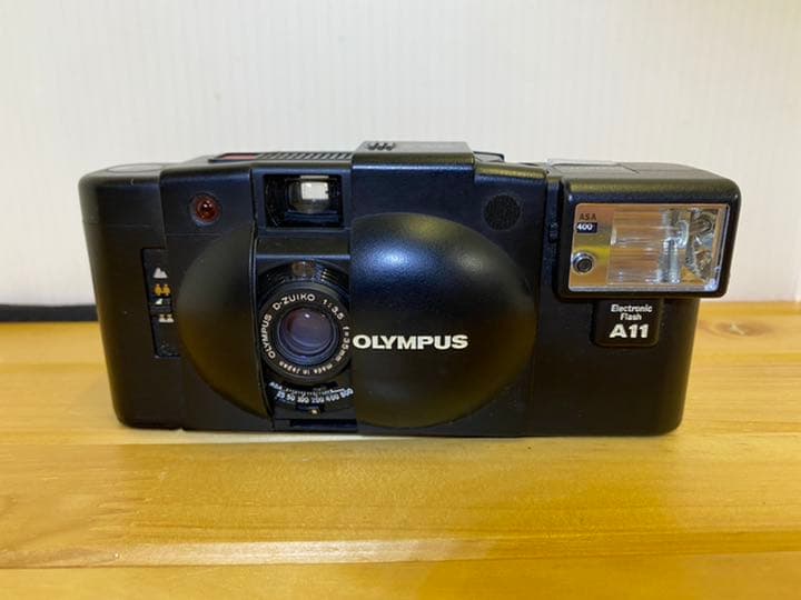 OLYMPUS　XA2/A11　フィルムカメラ