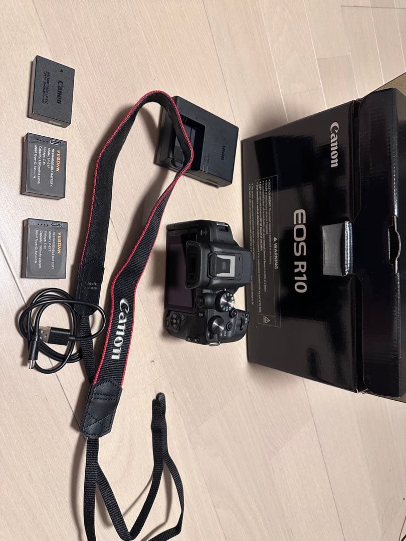 Canon EOS R10 本体、予備バッテリー×2 128gbメモリーカード