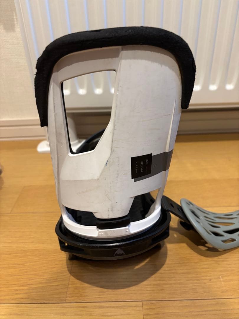 BURTON ビンディング CARTEL MサイズRe:flex 白