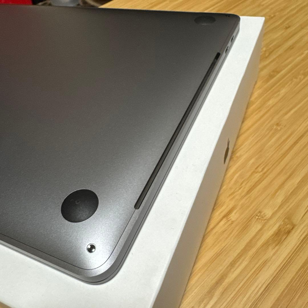 MacBook Pro 13 2020 i7/32G/1TB 良品