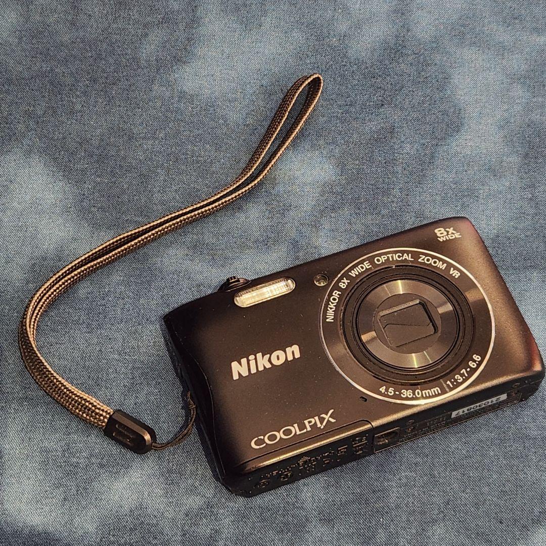 Nikon COOLPIX S3700 8x WIDE デジタルカメラ 動作品