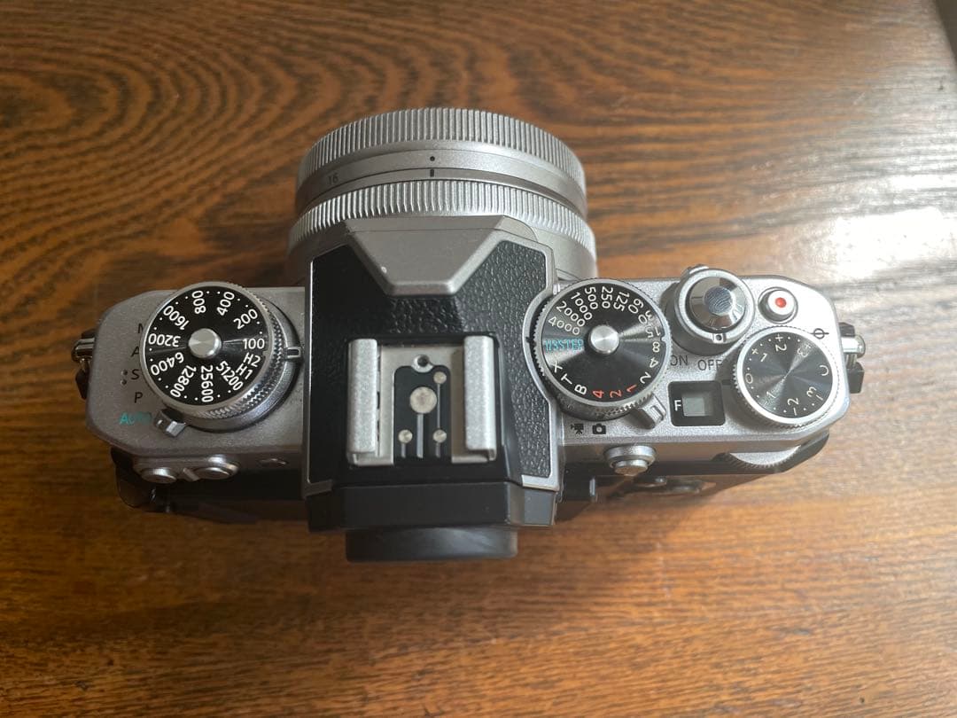 Nikon Z fc ミラーレス一眼 シルバー