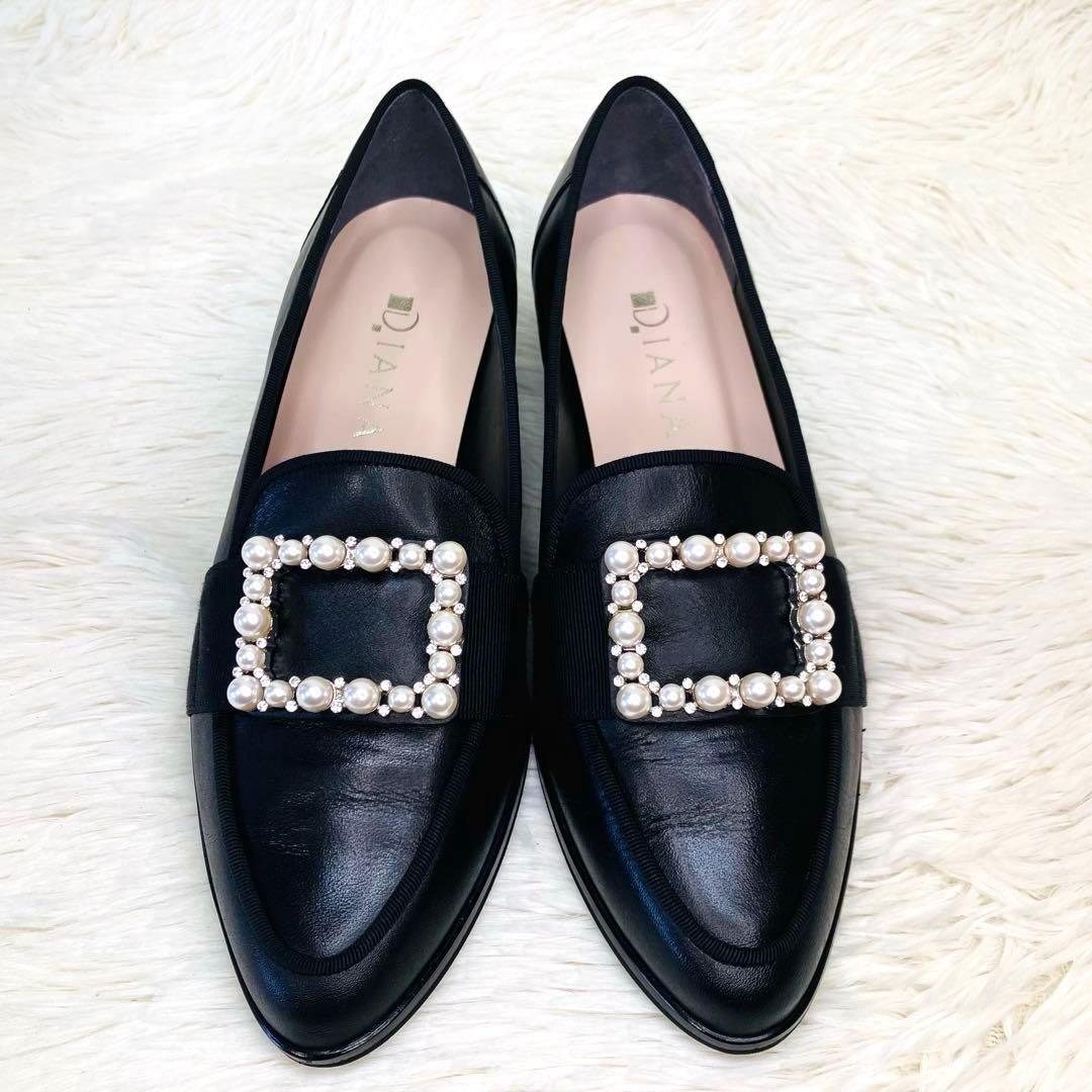 【未使用級】DIANA24㌢スクエアバックルパールジビュー　ポインテッドシボ革