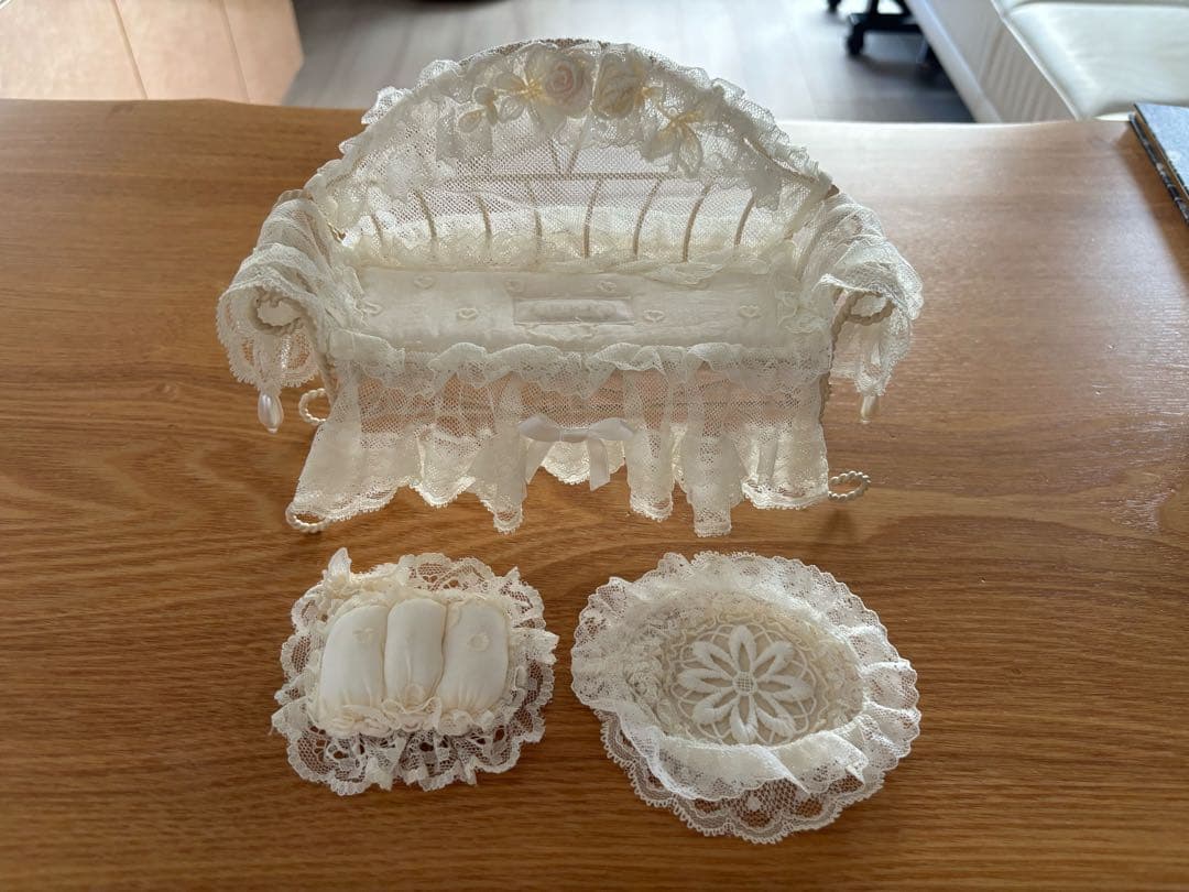 ヒスクローネ　ジュエリー　飾り