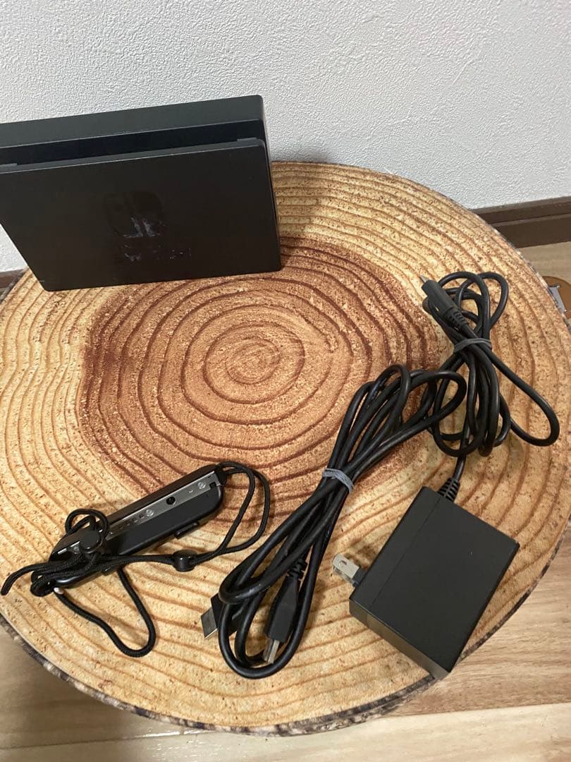 Nintendo Switch ニンテンドースイッチ本体　PPL/YEL 箱無し