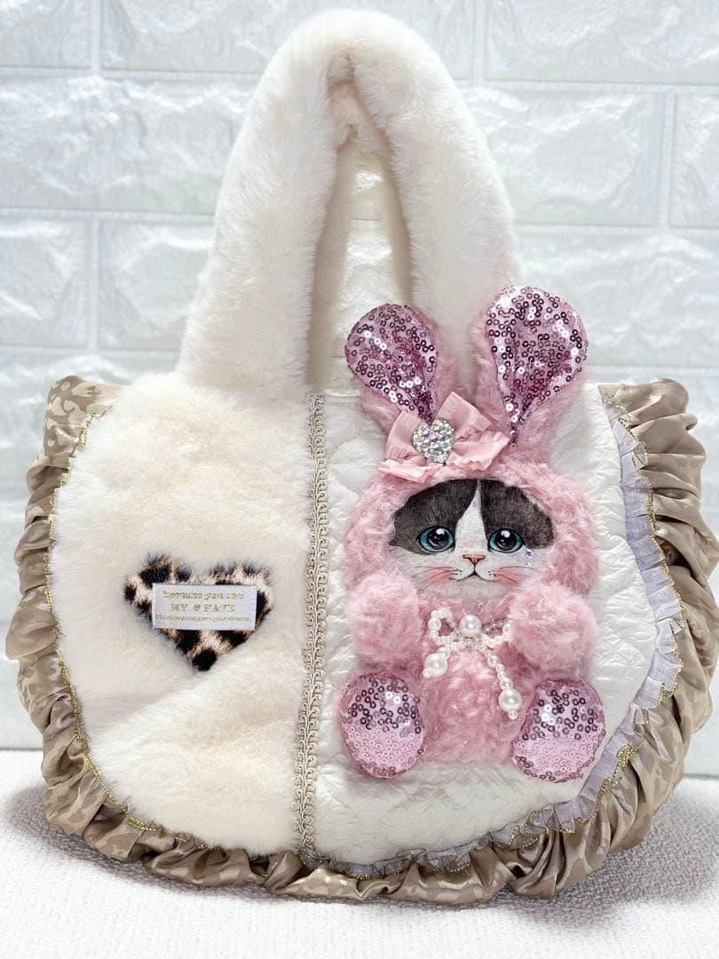 ゆ*ら様 コヤンイサムチョン　ハンドメイド　ギャザーバッグ　白ファー　ピンクうさ
