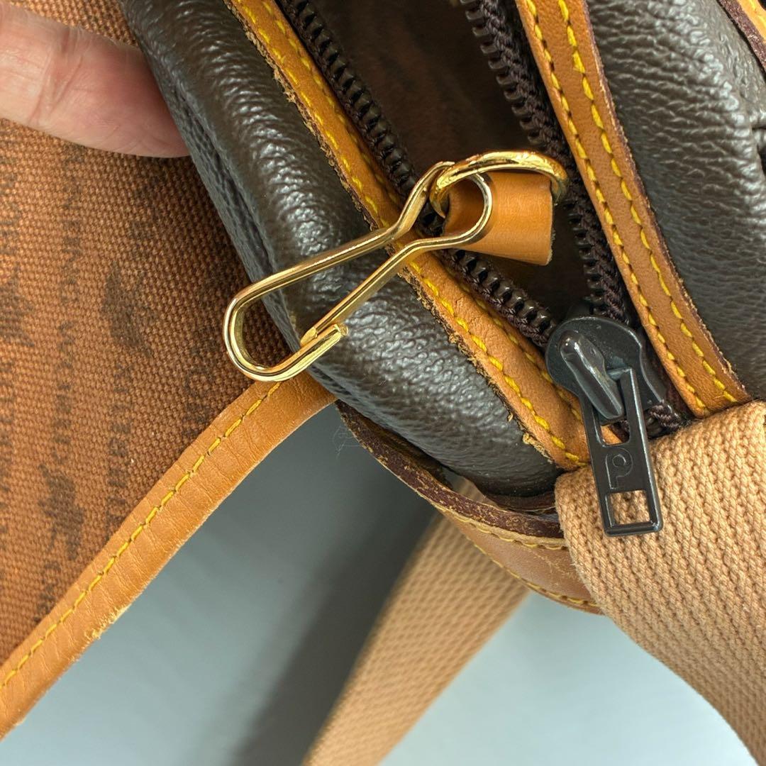 ハンティングワールド ショルダーバッグ メッセンジャー レザー　ブラウン