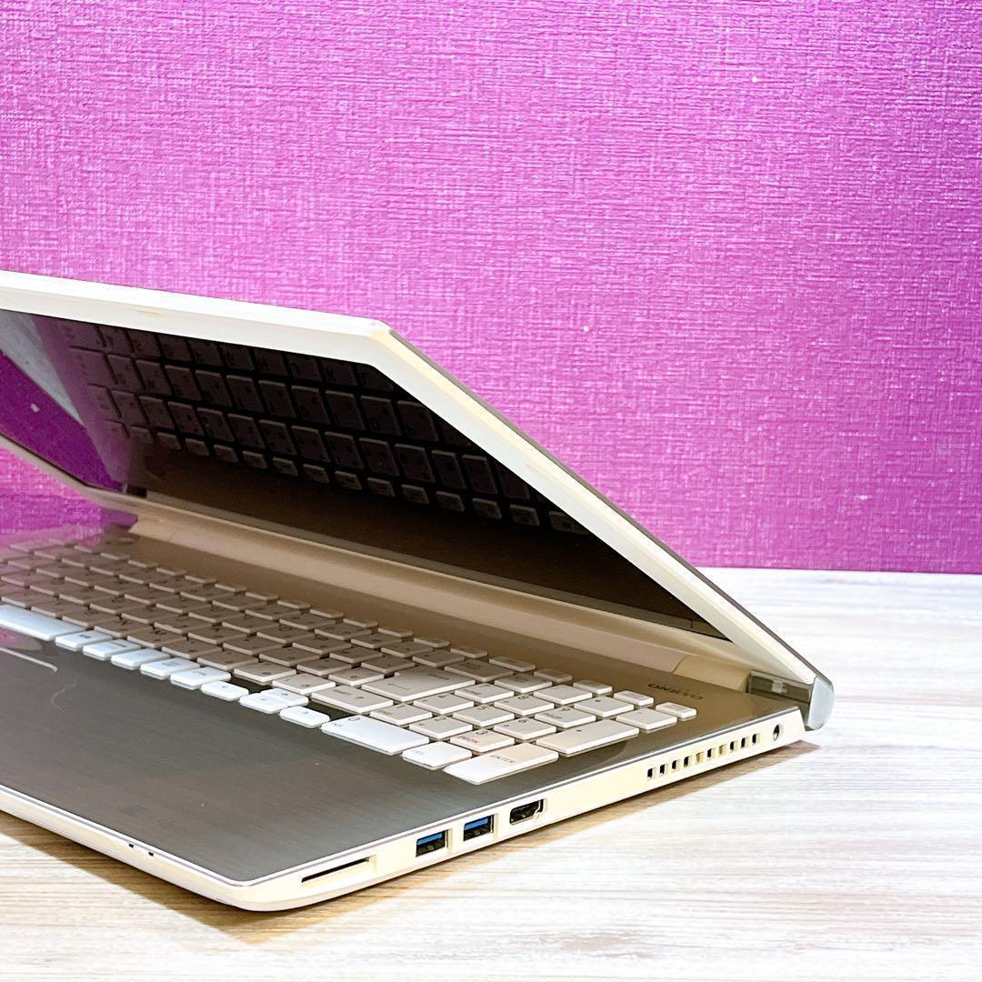 薄型ノートパソコン✨第6世代Corei5✨すぐ使える設定済み✨カメラ付✨初心者に