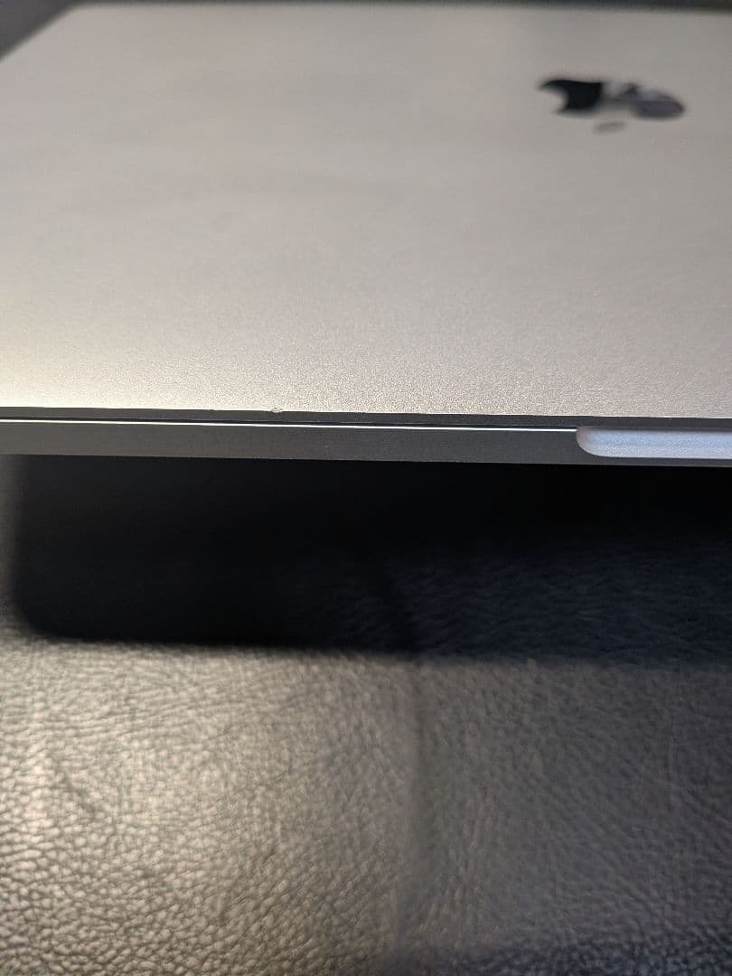 【液晶割れ】MacBook Pro 13インチ 2016年