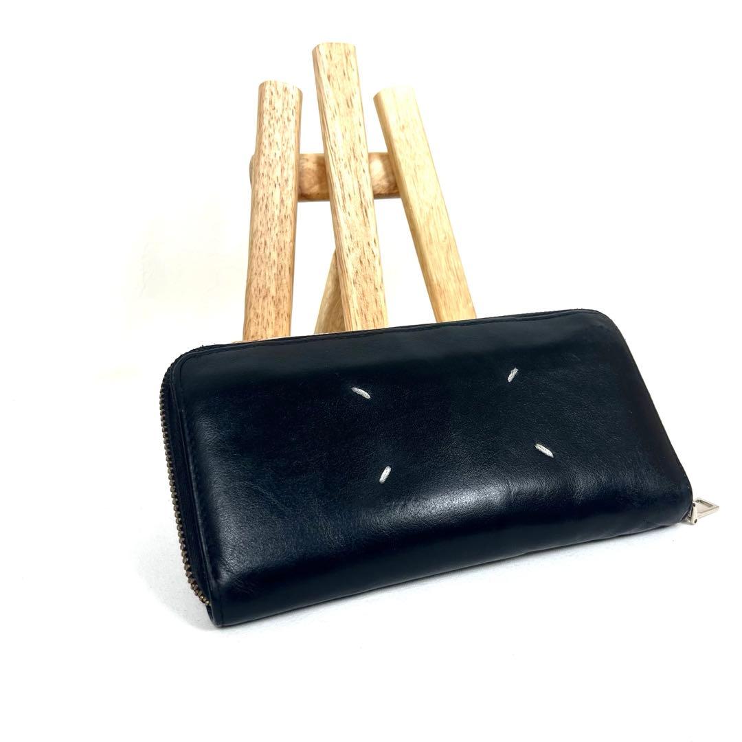 メゾンマルジェラ　長財布　ラウンドファスナー　本革　ブラック　ステッチ　ロゴ