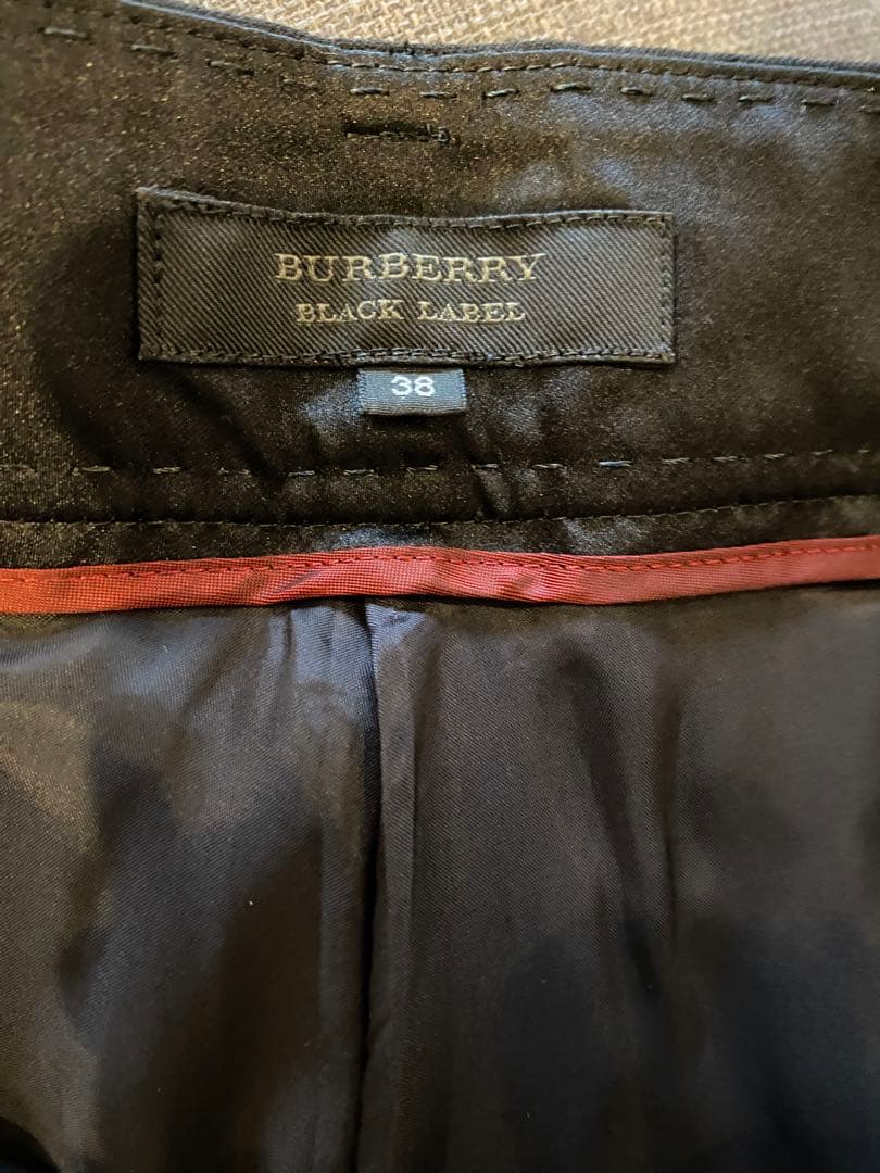 新品未使用　Burberryパンツスーツ　ブラック