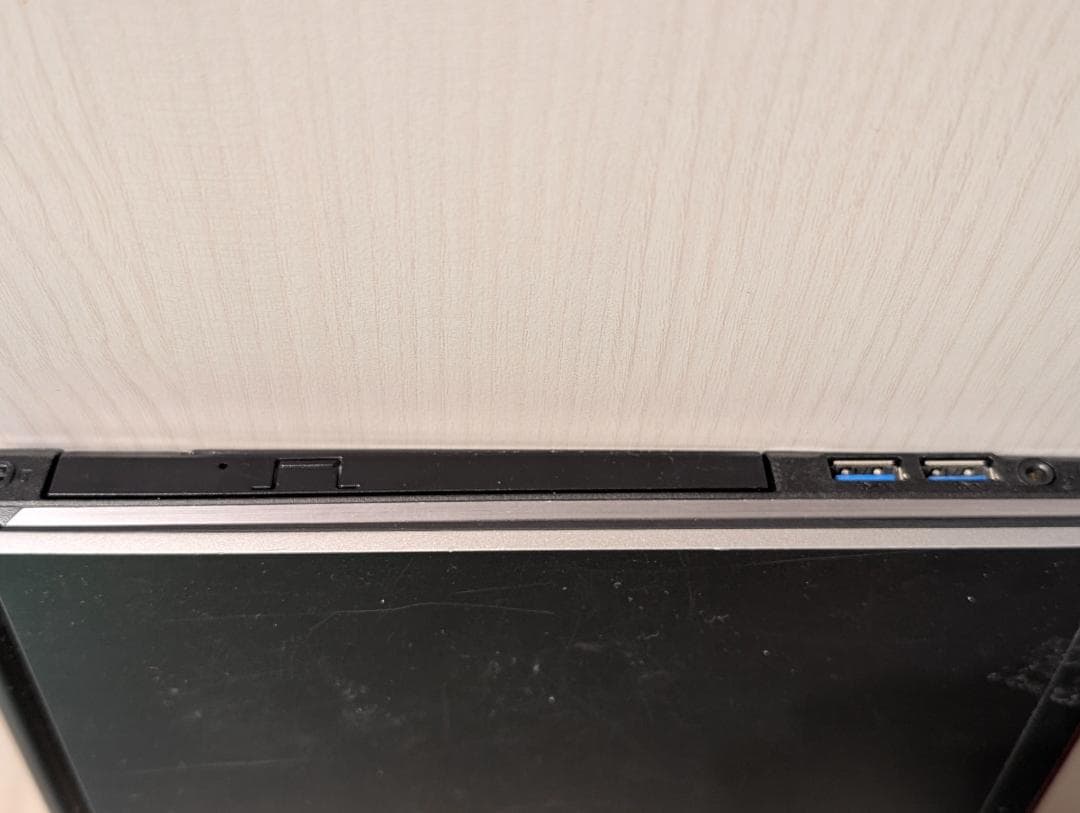 富士通ノートPCi5/13.3型/メモリ8GB/SSD128GB /Win11