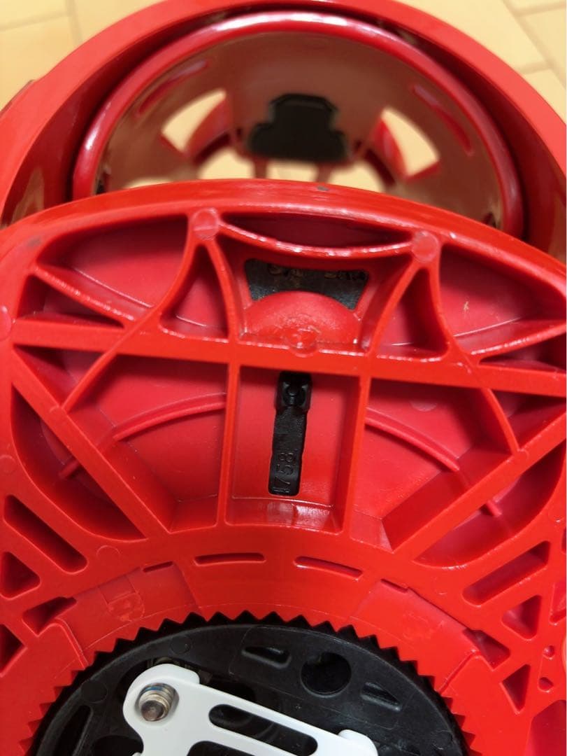 サロモン レッド スノーボード ビンディング L