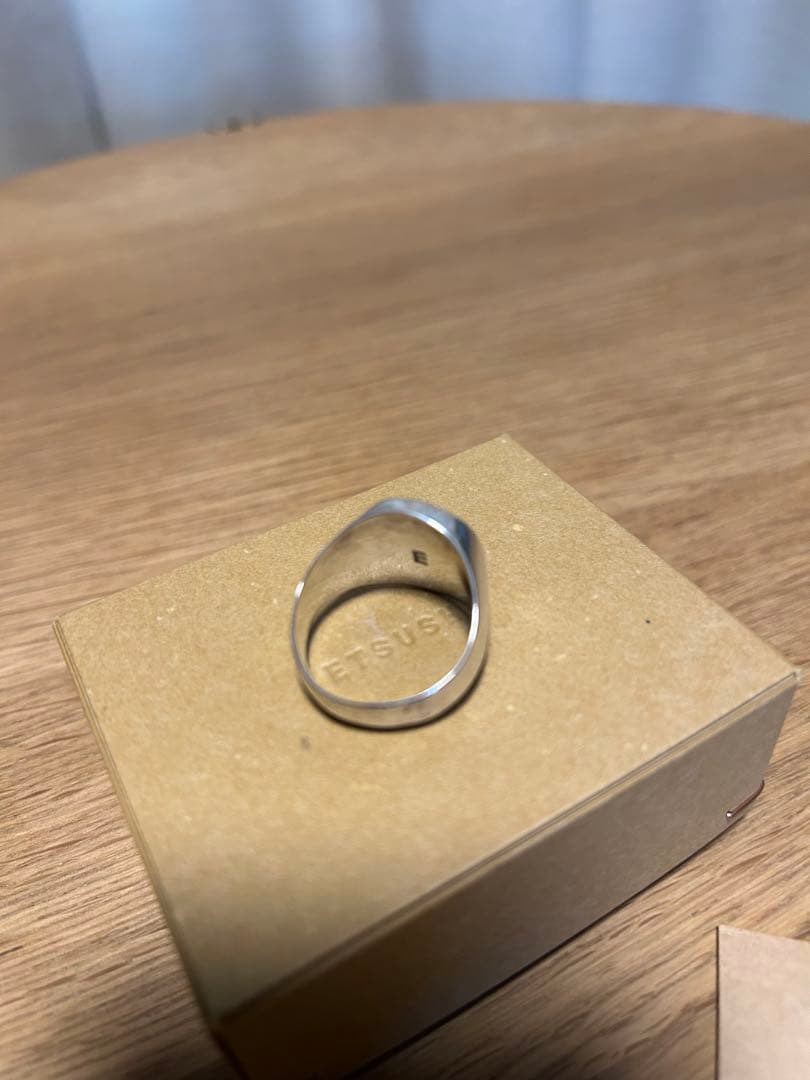 エツシ　シグネットリング　レザー