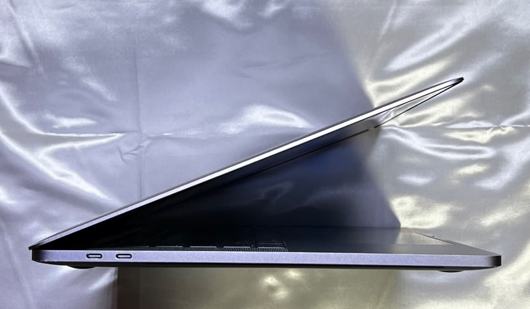 MacBook Pro /15-inch【CS6 Office Windows】