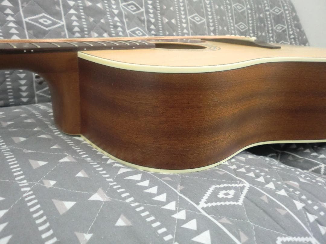 GUILD D-240E 美品 　値引中