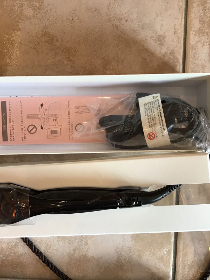 【新品】ReFa リファパワーストレートアイロン プロ　ブラック ケース付き