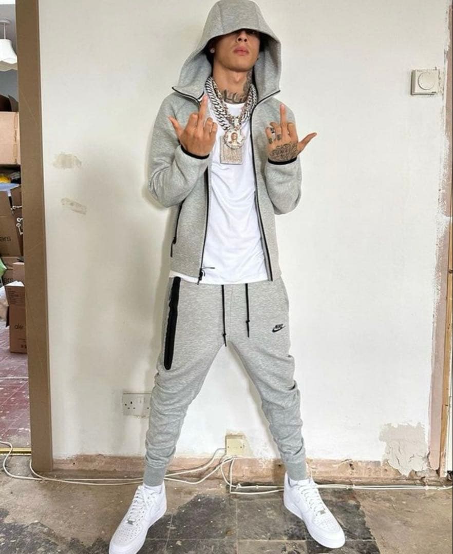 正規品　NIKE　ナイキテックフリース 上下Sサイズ　セットアップ　ロゴエラー品