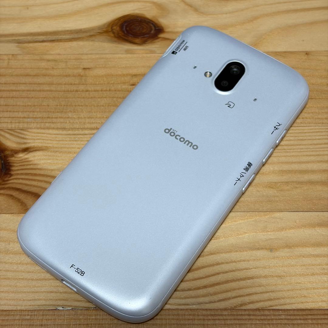 富士通　らくらくスマートフォン　F-52B 11385