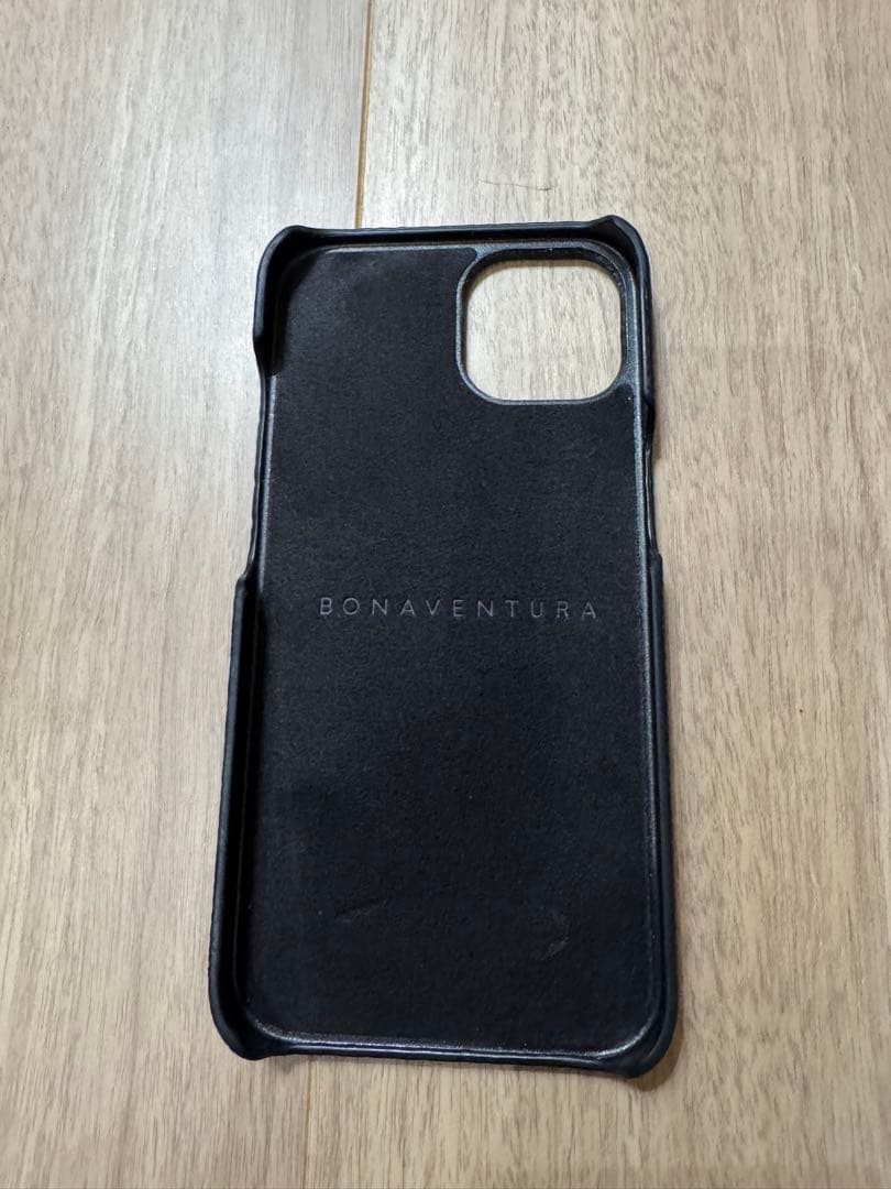ボナベンチュラ iPhone13 バックカバーケース　ボッタラートレザー