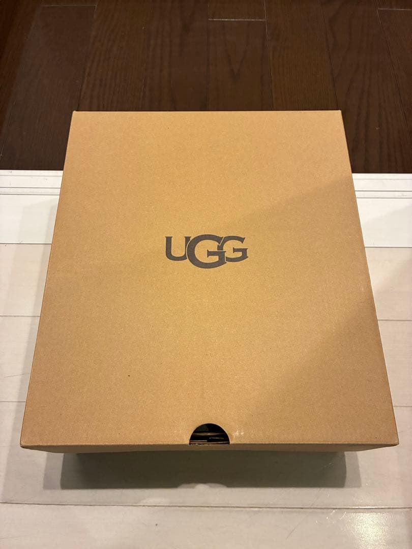 ちぃ⭐︎　UGG W TAZZLITA