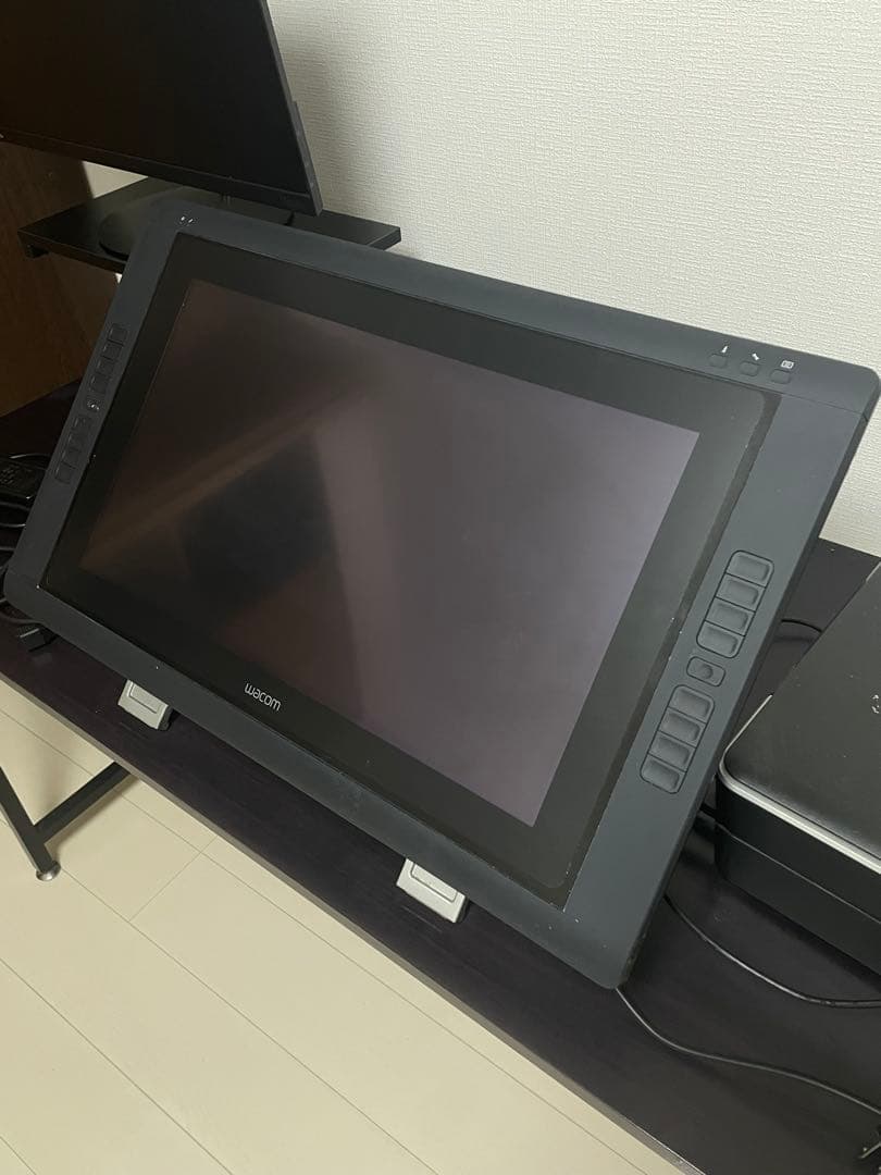Wacom 液晶ペンタブレット　cintiq22hd touch
