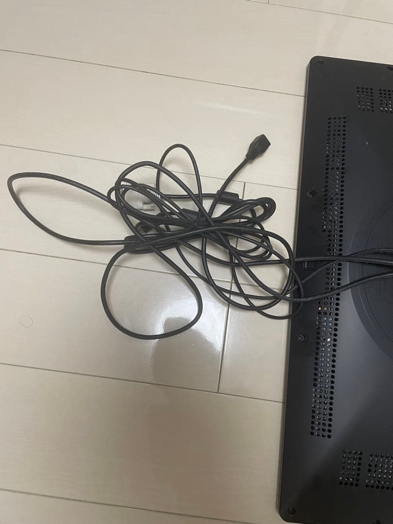 Wacom 液晶ペンタブレット　cintiq22hd touch