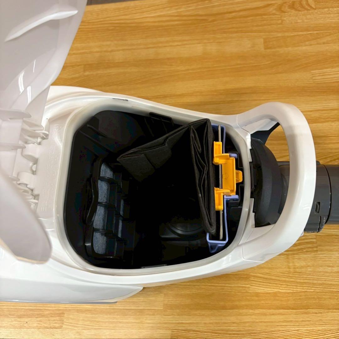 一都三県限定　配送無料　掃除機　紙パック式　MITSUBISHI 三菱