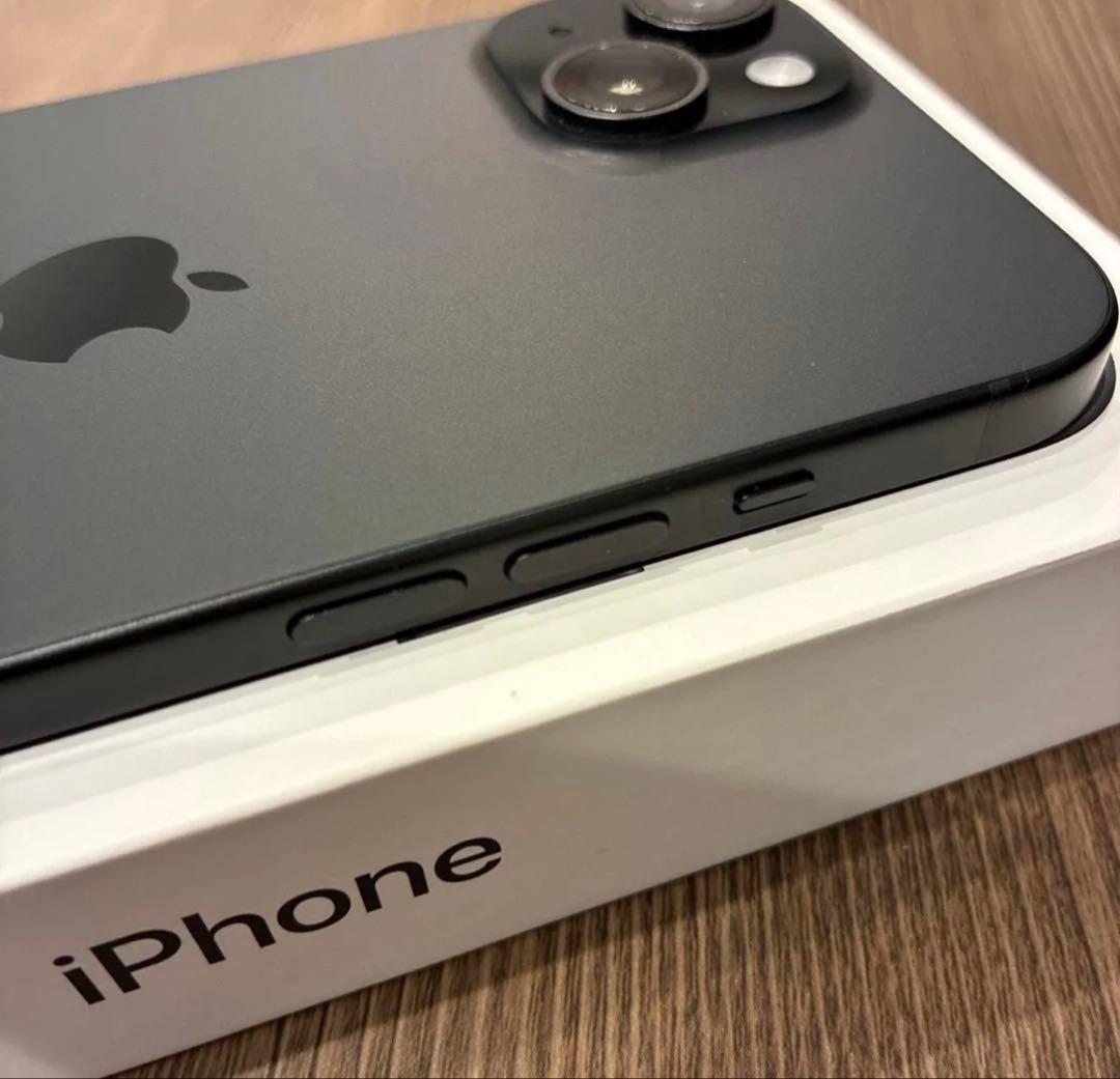 iPhone15 ブラック SIMフリー 本体　128gb