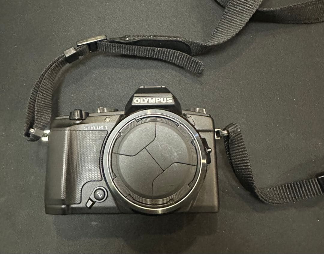 最終値下げ早い物勝ち‼️OLYMPUS STYLUS 1 コンパクトデジタルカメラ